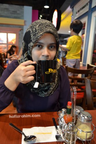 Fiza drinking English breakfast tea