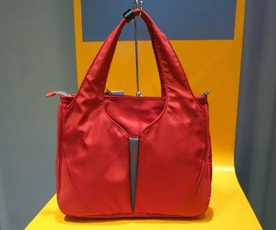 Terminus The Bright Tote Red